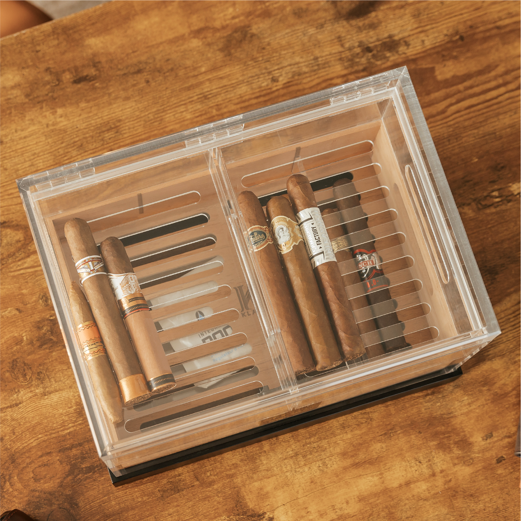 Felix Pro Tupperdor - Acrylic Humidor - Hooyah Woodworks LLC